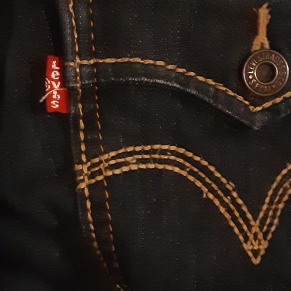 Levi's R ladies stretch Jean's, low waist.Like New - Picture 3 of 8